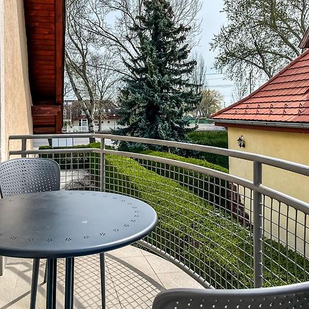 Villa 21 Boutique Rooms Balatonalmádi Exteriér fotografie
